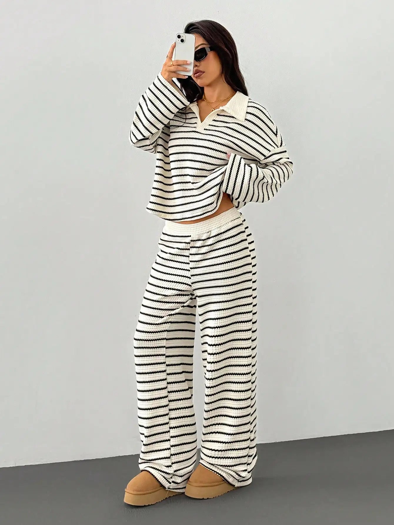Women's 2-Piece Striped Knit Set: Cropped V-Neck Top & Wide-Leg Pants